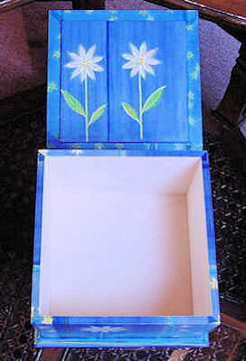 CREA082 MARGUERITES SUR FOND BLEU CREA082 MARGUERITES SUR FOND BLEU