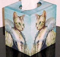 CUBE221 MADAME CHAT BOTTEE